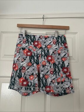 Senita Athletics Floral High-Waist Shorts - Small